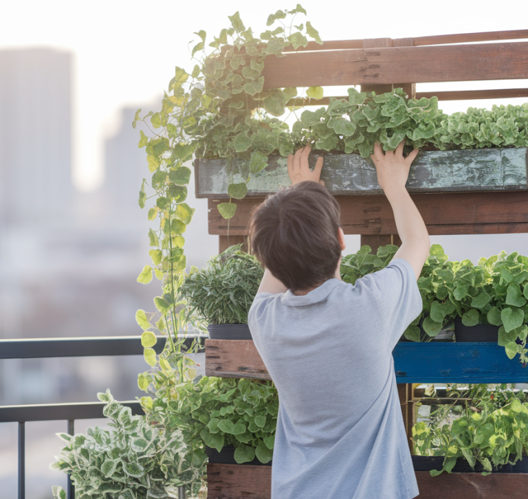 Comment créer un jardin vertical à partir de matériaux récupérés ?